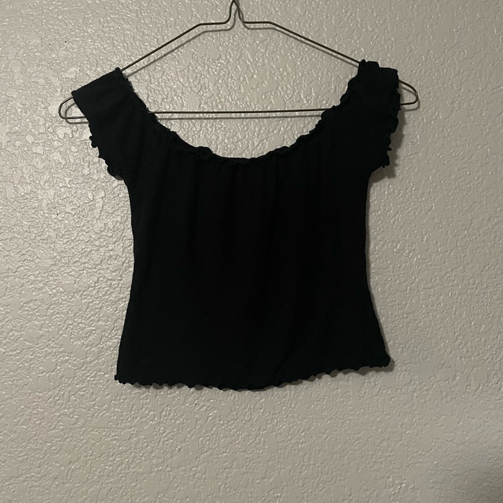 Black lettuce crop top